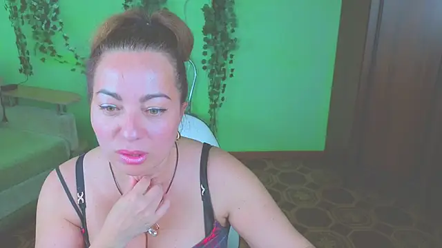 Zoe Zephyr online show from June 25, 2026, 6:18 am