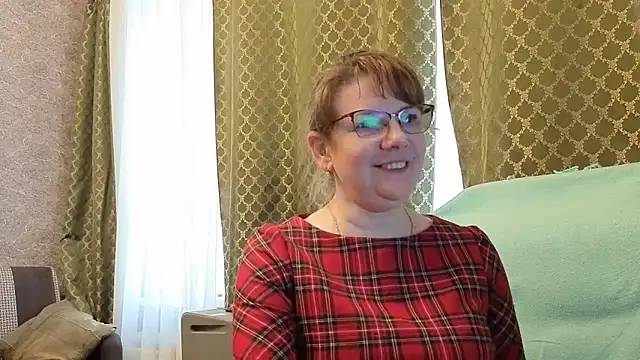 Snapshot of Miss_SandraX chatting on May 27, 2026, 4:25 pm Miss SandraX online show from May 27, 2026, 4:25 pm