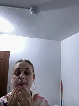 Shannon Van online show from April 17, 2026, 10:29 am