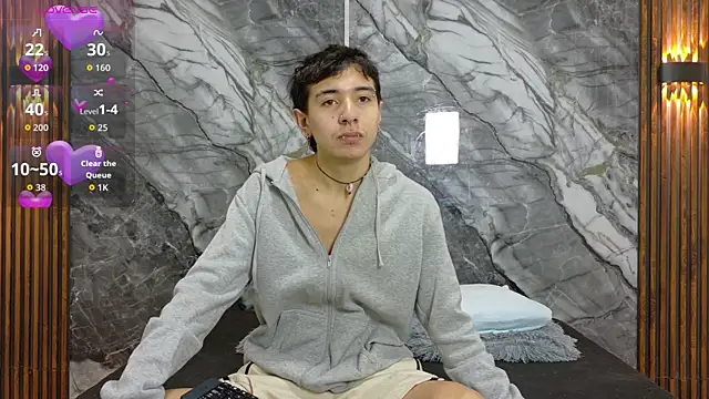 Snapshot of NoahWalker__ chatting on July 4, 2026, 11:16 am NoahWalker online show from July 4, 2026, 11:16 am