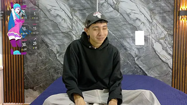 Snapshot of NoahWalker__ chatting on June 8, 2026, 11:11 am NoahWalker online show from June 8, 2026, 11:11 am