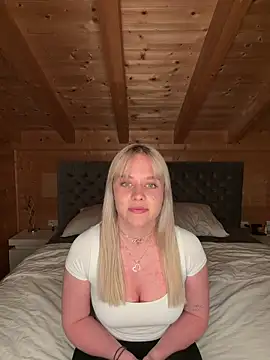 paulaklein online show from April 23, 2026, 7:48 pm