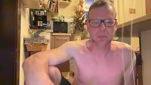 Snapshot of o_florian_o1 chatting on May 10, 2026, 7:16 pm o florian o1 online show from May 10, 2026, 7:16 pm