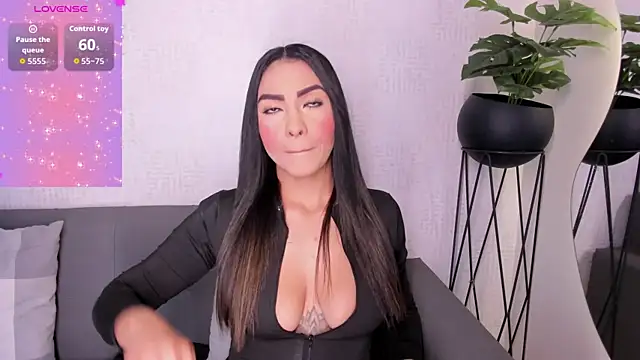 MelissaSaenzgh  online show from May 20, 2026, 3:36 am
