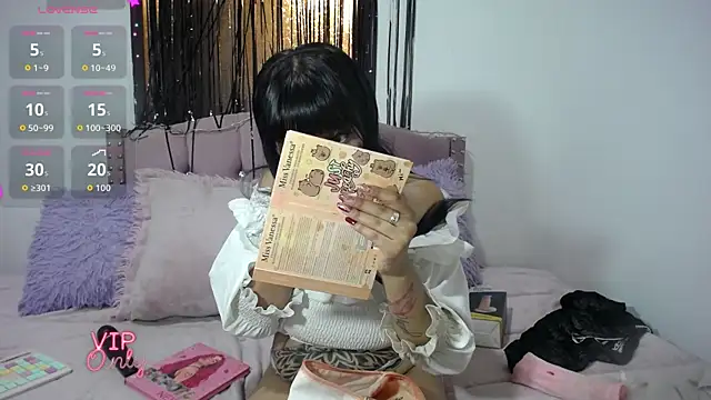 Snapshot of barbie_pym chatting on June 18, 2026, 12:32 pm barbie pym online show from June 18, 2026, 12:32 pm