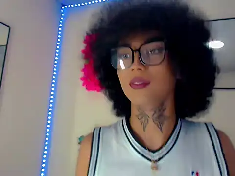 Darianna A online show from April 29, 2026, 10:05 pm