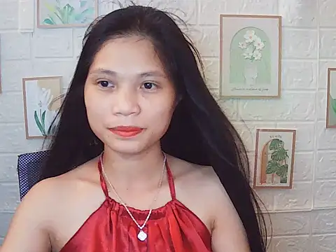 -Lucie-e online show from May 19, 2026, 5:58 am