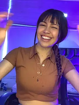kira ec online show from May 5, 2026, 7:17 pm
