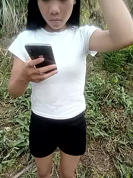 Snapshot of lelenana chatting on June 28, 2026, 10:21 am lelenana online show from June 28, 2026, 10:21 am