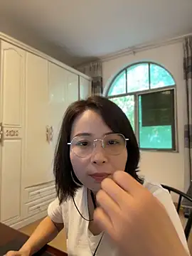 Snapshot of lisha521 chatting on June 18, 2026, 1:37 am lisha521 online show from June 18, 2026, 1:37 am