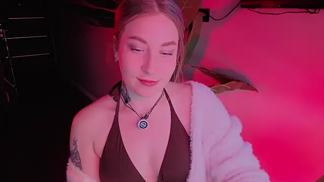 ShowmeYourfetish online show from June 2, 2026, 4:34 am