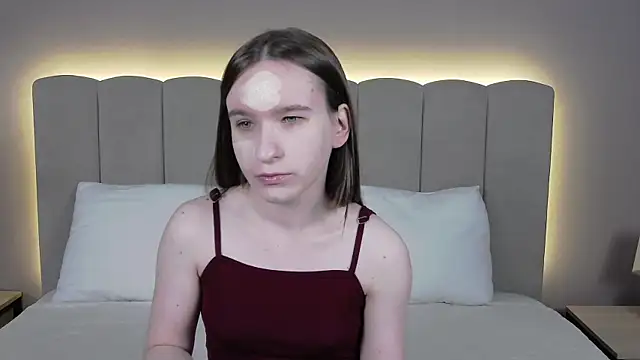 Snapshot of MarliinNova chatting on May 10, 2026, 4:16 am MarliinNova online show from May 10, 2026, 4:16 am