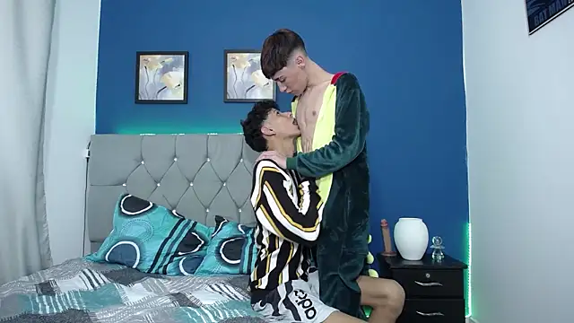 Thiago And Gael online show from April 18, 2026, 9:04 pm