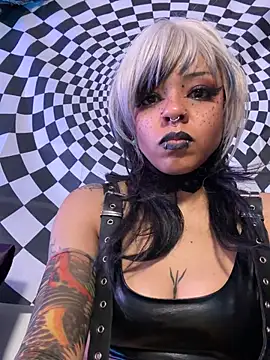 Snapshot of nerdyhotgoth chatting on May 19, 2026, 2:35 pm nerdyhotgoth online show from May 19, 2026, 2:35 pm