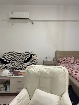 Snapshot of nide-baby chatting on May 24, 2026, 1:27 am nide-baby online show from May 24, 2026, 1:27 am