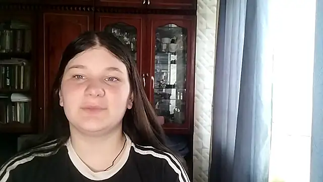 BeatriceMolands online show from May 20, 2026, 10:56 am