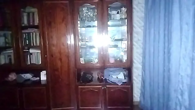 BeatriceMolands online show from May 25, 2026, 6:17 pm