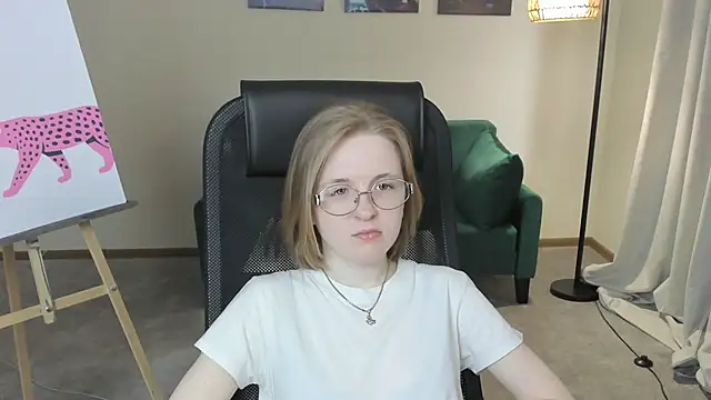 CaylaFahrni online show from April 18, 2026, 8:16 am