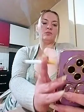 BigBoobsMia123 online show from April 17, 2026, 9:17 pm