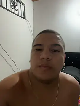 Snapshot of Patricio_02 chatting on July 11, 2026, 10:48 am Patricio 02 online show from July 11, 2026, 10:48 am