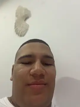 Patricio 02 online show from April 23, 2026, 2:29 am