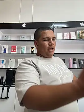 Snapshot of Patricio_02 chatting on July 28, 2026, 8:01 pm Patricio 02 online show from July 28, 2026, 8:01 pm