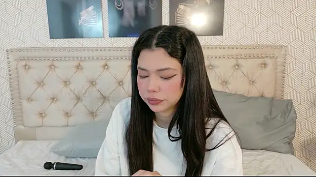 Nathy Pelaez online show from May 23, 2026, 3:27 am