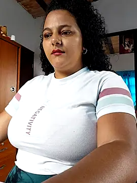 manuboobss online show from April 24, 2026, 8:55 pm