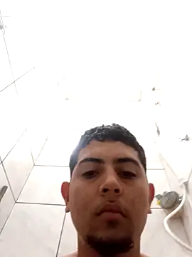 Snapshot of fserds18cm chatting on April 18, 2026, 10:28 am fserds18cm online show from April 18, 2026, 10:28 am