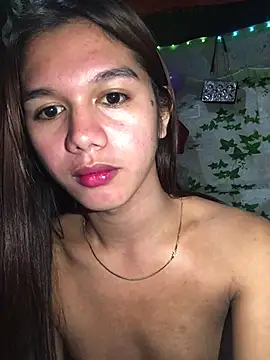 Snapshot of marie_castro chatting on June 14, 2026, 5:36 pm marie castro online show from June 14, 2026, 5:36 pm