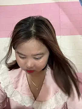 Snapshot of NhungNhun789 chatting on April 19, 2026, 7:53 am NhungNhun789 online show from April 19, 2026, 7:53 am