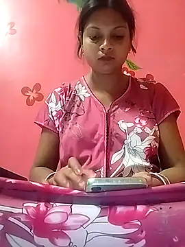 Simupaul001 online show from May 18, 2026, 10:47 pm