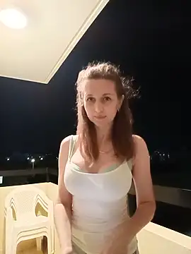 Snapshot of irresistibelle chatting on June 6, 2026, 6:13 pm irresistibelle online show from June 6, 2026, 6:13 pm