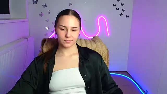 Kyara ra online show from May 5, 2026, 5:32 am