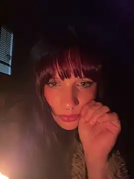 Snapshot of k1tty4 chatting on May 1, 2026, 2:33 pm k1tty4 online show from May 1, 2026, 2:33 pm
