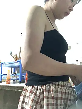 Snapshot of -Hanna_ chatting on May 3, 2026, 2:27 am -Hanna online show from May 3, 2026, 2:27 am