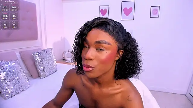 Nico Dior online show from July 7, 2026, 3:53 am