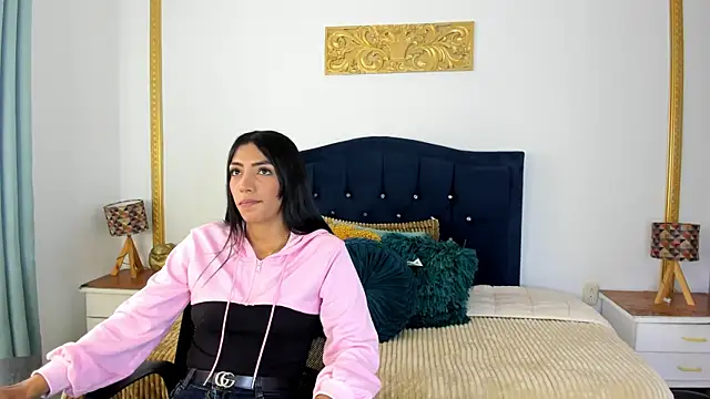 AmberKayleigh online show from July 1, 2026, 4:29 pm