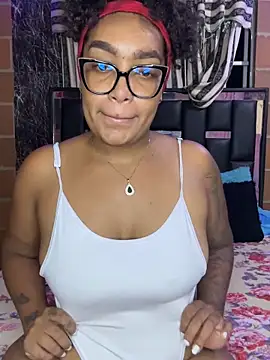  Piel Canela online show from May 2, 2026, 1:22 am