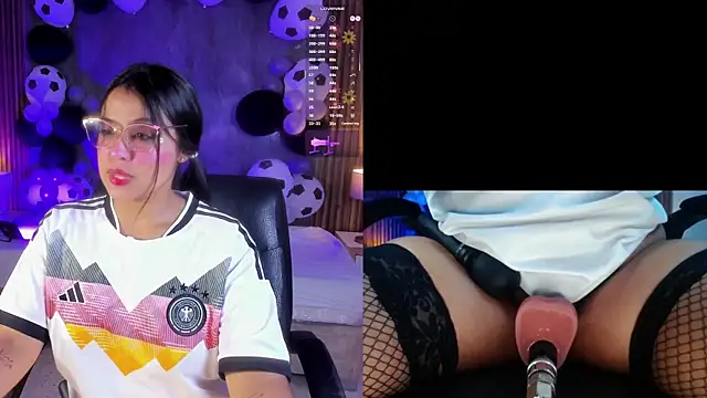Snapshot of LuciaReid chatting on June 23, 2026, 1:53 pm LuciaReid online show from June 23, 2026, 1:53 pm