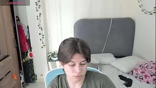 Snapshot of Felixzyn chatting on May 19, 2026, 7:10 pm Felixzyn online show from May 19, 2026, 7:10 pm