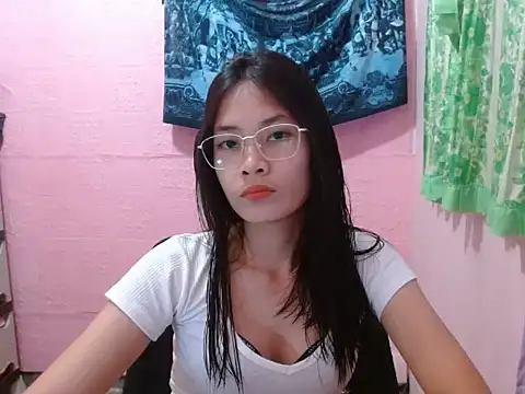 Snapshot of Sweetsexylady19 chatting on May 6, 2026, 12:20 pm Sweetsexylady19 online show from May 6, 2026, 12:20 pm