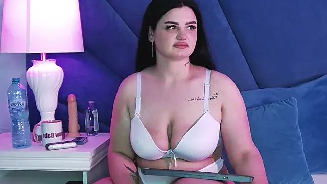 Denissya online show from May 4, 2026, 5:11 am