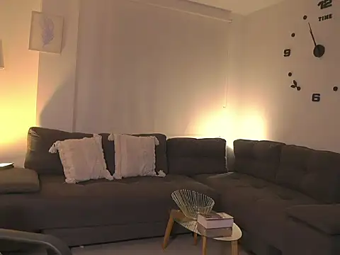 Snapshot of Camil_ chatting on May 21, 2026, 2:20 am Camil online show from May 21, 2026, 2:20 am