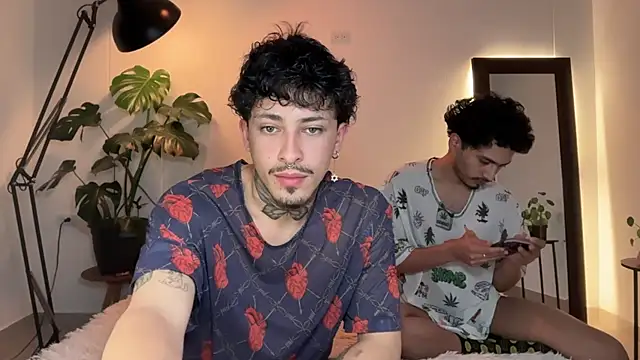 Snapshot of Noah_and_Steven chatting on May 9, 2026, 8:01 pm Noah and Steven online show from May 9, 2026, 8:01 pm