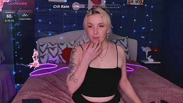 Snapshot of Crystal__Jull chatting on April 29, 2026, 5:30 pm Crystal Jull online show from April 29, 2026, 5:30 pm
