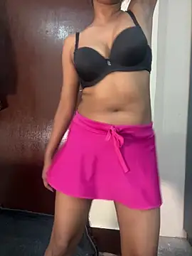 dark chocolety girl online show from April 19, 2026, 6:10 pm