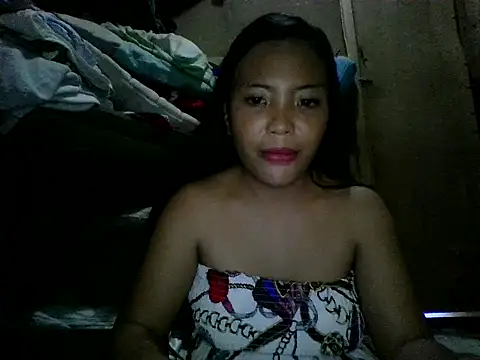 juicyredt online show from June 25, 2026, 3:48 am