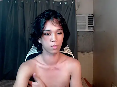 Snapshot of urnaughty_paul chatting on July 1, 2026, 9:09 am urnaughty paul online show from July 1, 2026, 9:09 am