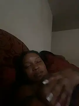 Snapshot of thedarkenchantress chatting on February 10, 2025, 2:26 pm thedarkenchantress online show from February 10, 2025, 2:26 pm
